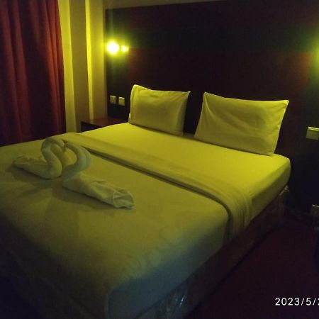 Tehran Hotel ドバイ エクステリア 写真