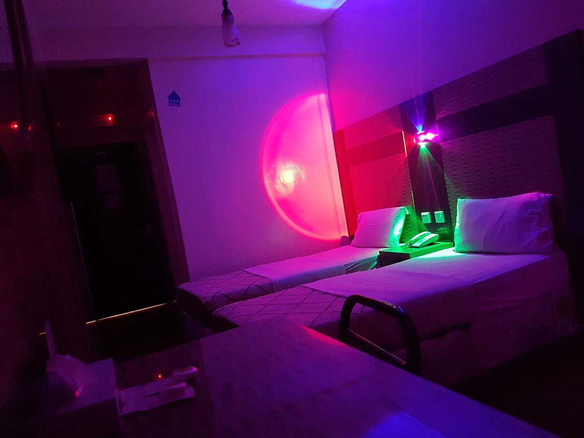 Tehran Hotel ドバイ エクステリア 写真