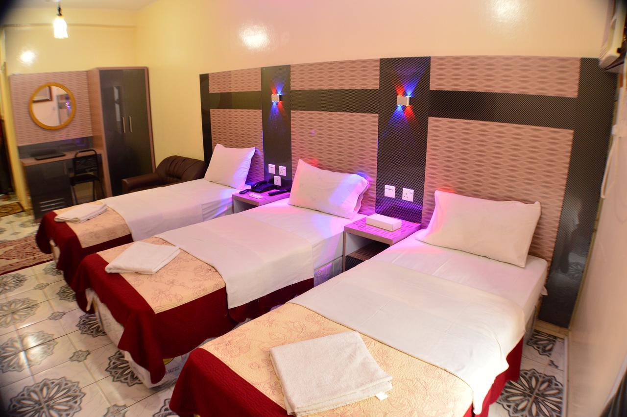 Tehran Hotel ドバイ エクステリア 写真