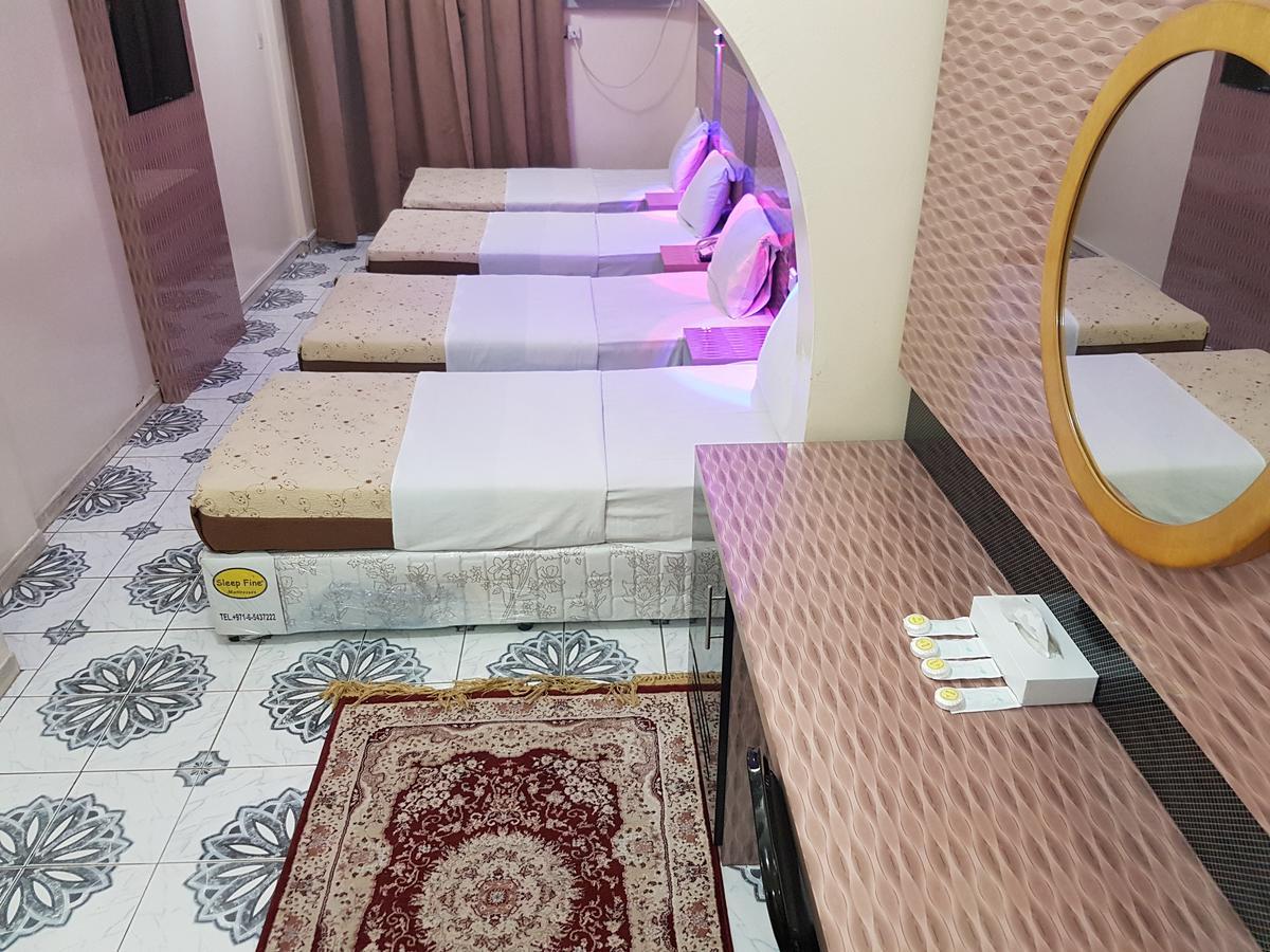 Tehran Hotel ドバイ エクステリア 写真